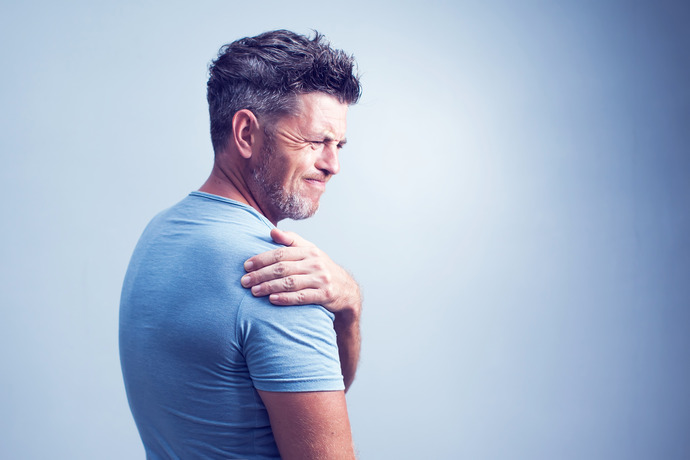 El dolor óseo puede ser un síntoma de falta de vitamina D.